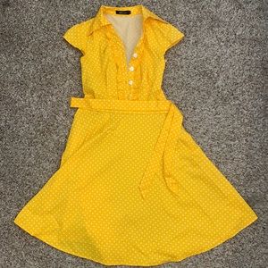 Small 50’s inspired dress costume yellow polka dot